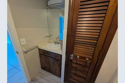 162 Rockland St, Fall River, MA 02724 - Photo 9