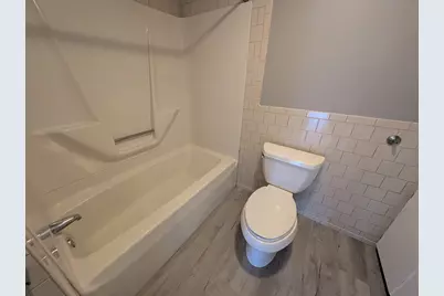 162 Rockland St, Fall River, MA 02724 - Photo 17