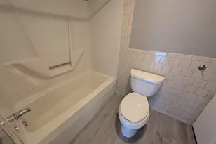 162 Rockland St, Fall River, MA 02724 - Photo 17