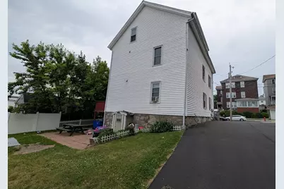 162 Rockland St, Fall River, MA 02724 - Photo 3