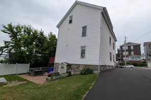 162 Rockland St, Fall River, MA 02724 - Photo 3