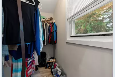 987 Pleasant St, Framingham, MA 01701 - Photo 17