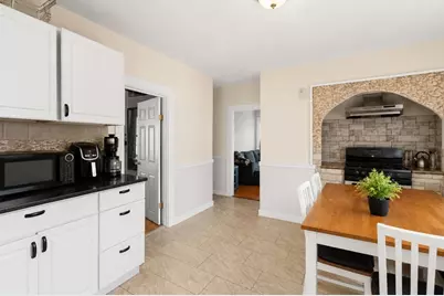 969 Canterbury St, Boston, MA 02131 - Photo 23