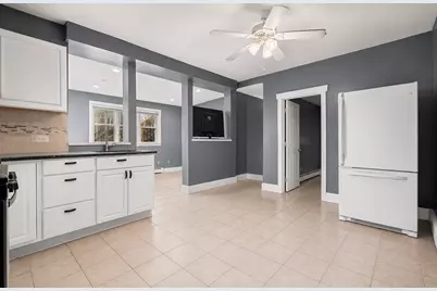 969 Canterbury St, Boston, MA 02131 - Photo 9