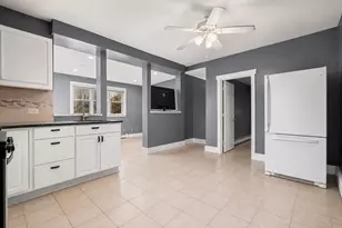 969 Canterbury St, Boston, MA 02131 - Photo 9