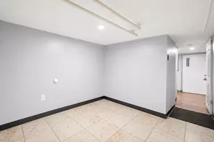 969 Canterbury St, Boston, MA 02131 - Photo 25