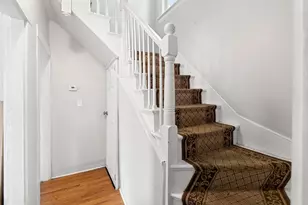 969 Canterbury St, Boston, MA 02131 - Photo 23