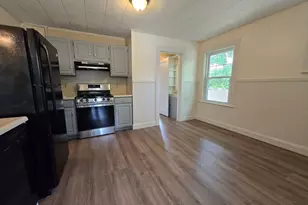 19 Rowe St, Newton, MA 02466 - Photo 7