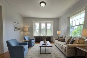 19 Rowe St, Newton, MA 02466 - Photo 1