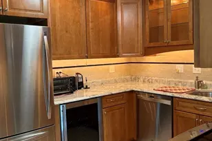 2 Summit Dr, Reading, MA 01867 - Photo 7