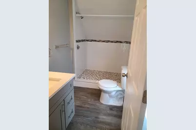 17 Stearns St #3, Malden, MA 02148 - Photo 5