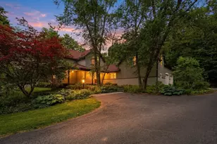 18 Eveningstar Dr, Amherst, MA 01002 - Photo 1