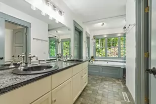 18 Eveningstar Dr, Amherst, MA 01002 - Photo 17