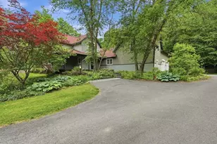 18 Eveningstar Dr, Amherst, MA 01002 - Photo 3