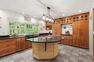 18 Eveningstar Dr, Amherst, MA 01002 - Photo 11