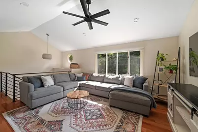 19 Jefferson St, Billerica, MA 01821 - Photo 9