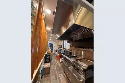 71 Pleasant St, Northampton, MA 01060 - Photo 3