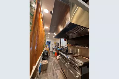 71 Pleasant St, Northampton, MA 01060 - Photo 3
