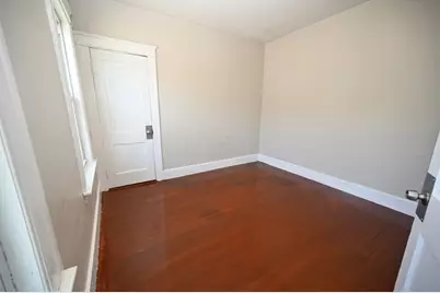 14 Derby St, Worcester, MA 01604 - Photo 5