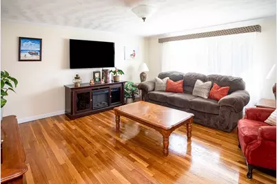 192 Calvin Ave, Somerset, MA 02726 - Photo 13