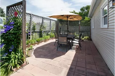 192 Calvin Ave, Somerset, MA 02726 - Photo 9