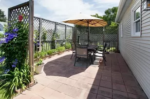 192 Calvin Ave, Somerset, MA 02726 - Photo 9