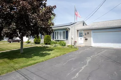 192 Calvin Ave, Somerset, MA 02726 - Photo 3