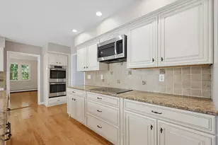 8 Turner Hill Rd, Medfield, MA 02052 - Photo 5