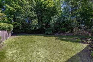 41 Sunset Hill Rd, Boston, MA 02132 - Photo 19