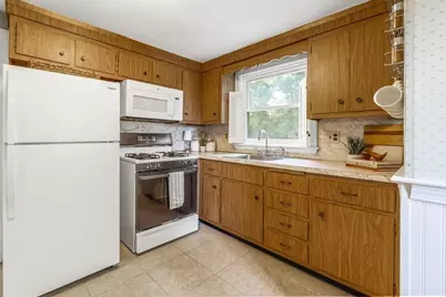 41 Sunset Hill Rd, Boston, MA 02132 - Photo 5