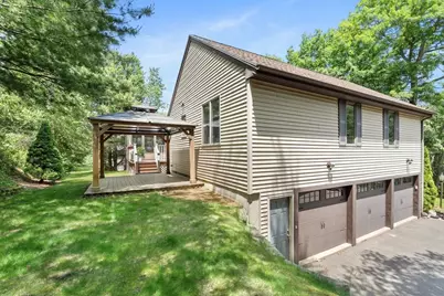 25 Dexter Rd, Melrose, MA 02176 - Photo 3