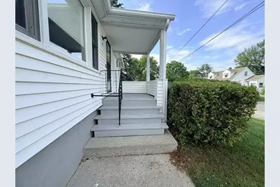 18 Didonato Ave, Webster, MA 01570 - Photo 7