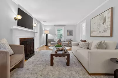 35 Cleveland Rd, Wellesley, MA 02481 - Photo 3