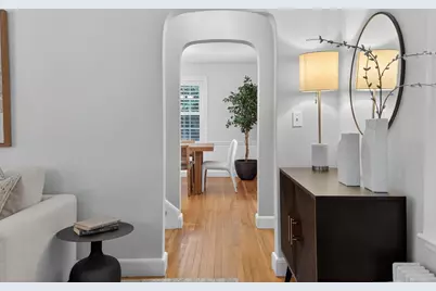 35 Cleveland Rd, Wellesley, MA 02481 - Photo 5
