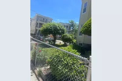 111 Arnold St, Revere, MA 02151 - Photo 35