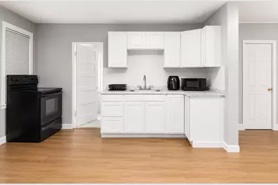 112 Ford St, Brockton, MA 02301 - Photo 7