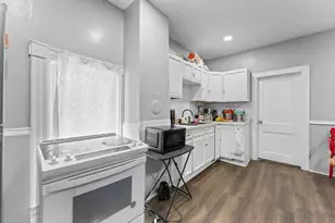 112 Ford St, Brockton, MA 02301 - Photo 25