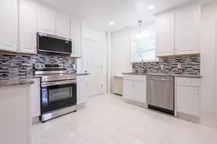 10 Walnut St, Ware, MA 01082 - Photo 9
