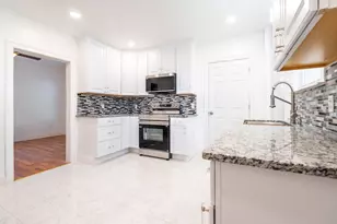 10 Walnut St, Ware, MA 01082 - Photo 9