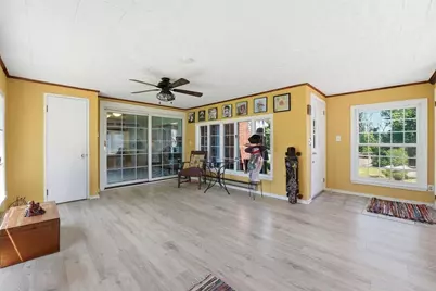 375 River Rd, Agawam, MA 01001 - Photo 17
