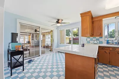375 River Rd, Agawam, MA 01001 - Photo 13