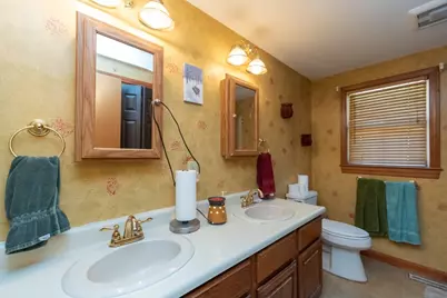 10 Amherst Ave, Bridgewater, MA 02324 - Photo 17