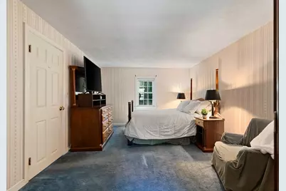 31 Hiawatha Rd, Woburn, MA 01801 - Photo 13