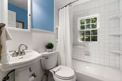 31 Hiawatha Rd, Woburn, MA 01801 - Photo 19
