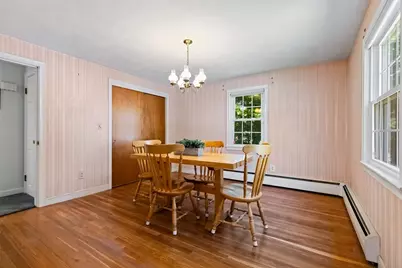 31 Hiawatha Rd, Woburn, MA 01801 - Photo 9
