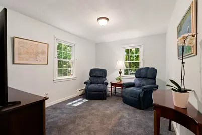 31 Hiawatha Rd, Woburn, MA 01801 - Photo 11