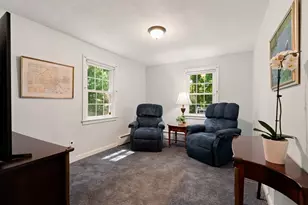 31 Hiawatha Rd, Woburn, MA 01801 - Photo 11