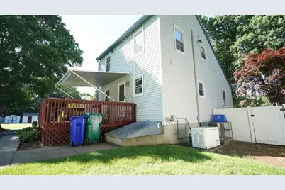 154 Thacher St, Attleboro, MA 02703 - Photo 5