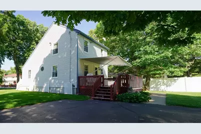 154 Thacher St, Attleboro, MA 02703 - Photo 3