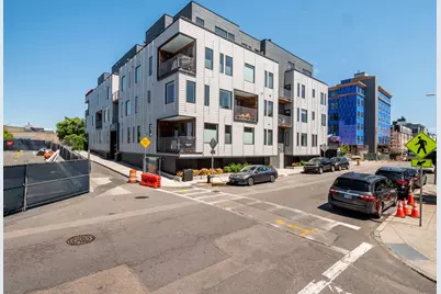 2 West 6th #102, Boston, MA 02127 - Photo 23